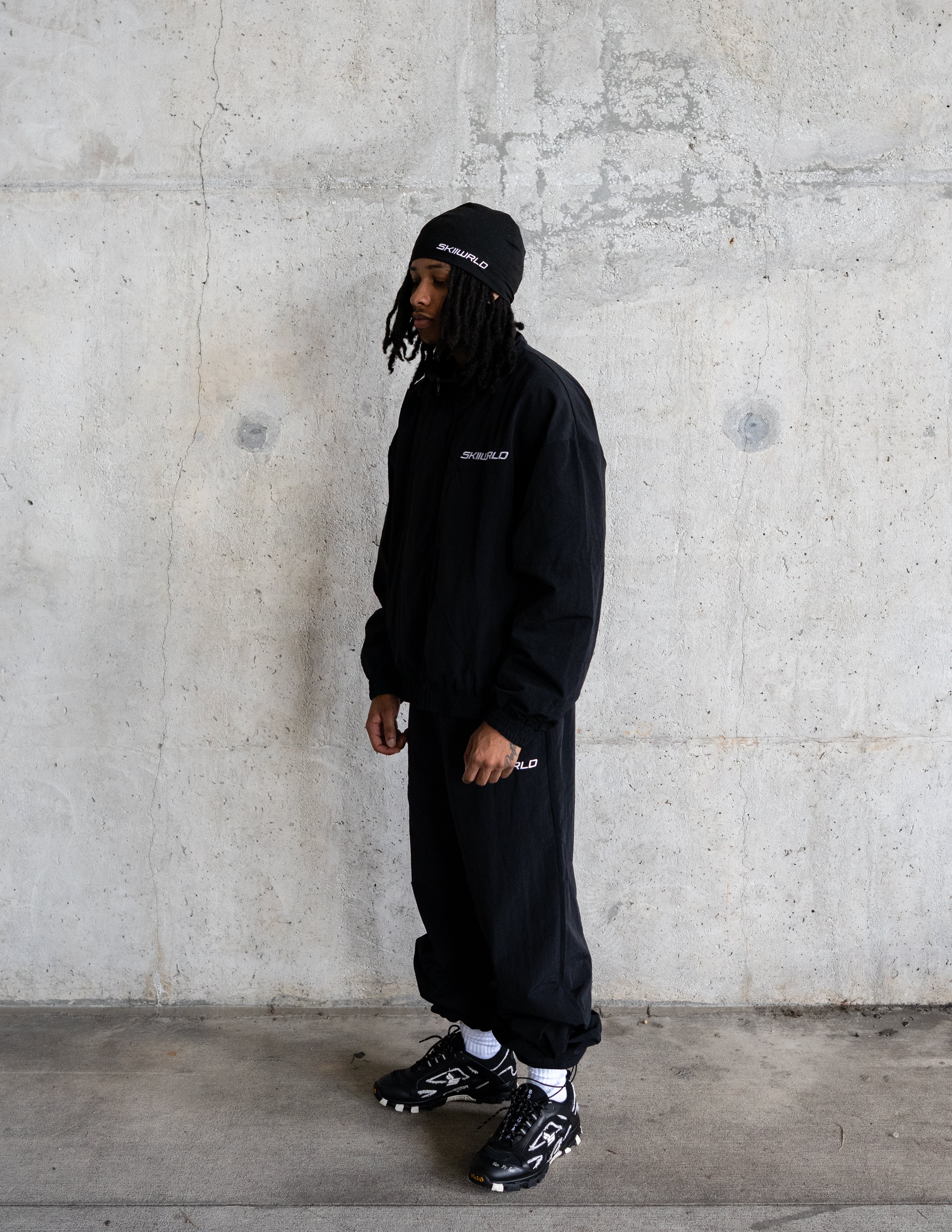 Essential Track Jacket (Black)